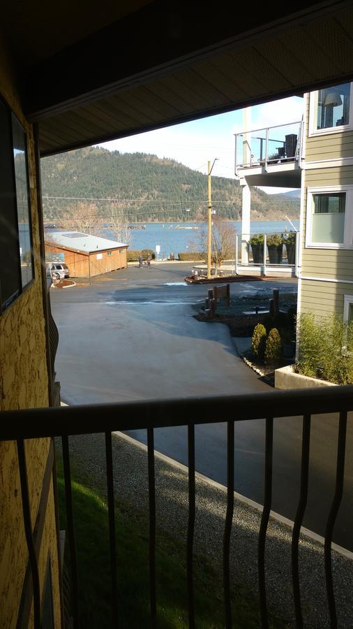 Wessex Inn By The Sea Cowichan Bay Εξωτερικό φωτογραφία